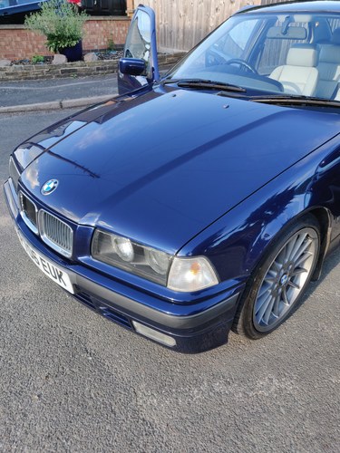 1996 BMW E36 318i Saloon New MOT In vendita