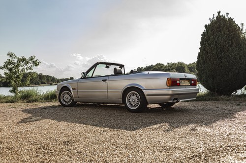 1991 BMW 325i Cabriolet - 1 Owner - 73600 miles! For Sale by Auction