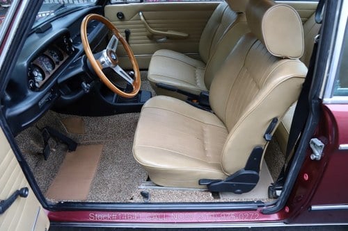 1976 BMW 2002 - 6