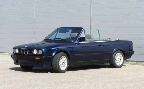 1993 BMW LHD E30 Cabriolet 320i like new condition 35.400 miles For Sale