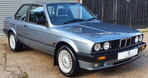 1988 ONLY 18,000 MILES FROM NEW - Stunning E30 325i Manual Coupe In vendita