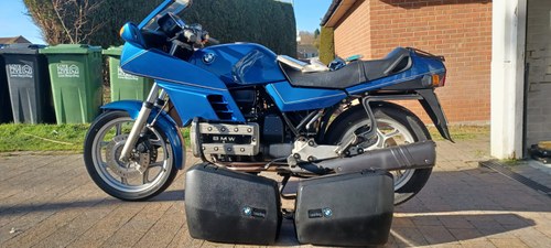 1985 Bmw k100 rs with low milage, very rare to find! En Venta