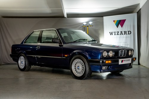 1988 BMW E30 320i