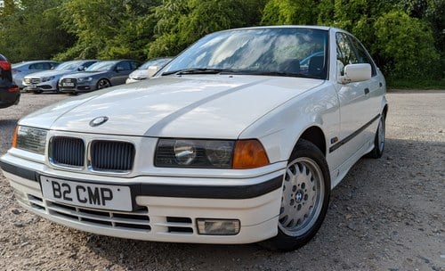 1992 E36 BMW 325i saloon with low miles and owners For Sale