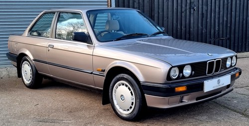 1990 Only 24k Miles -Timewarp BMW E30 - All original - FSH SOLD