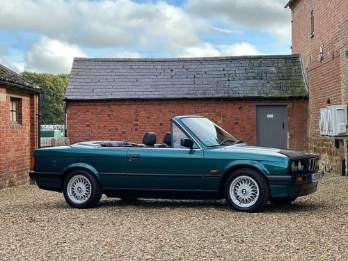 1992 BMW 318i (E30) Convertible Automatic. Great Spec SOLD