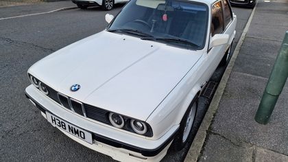 Picture of 1990 BMW 3 Series