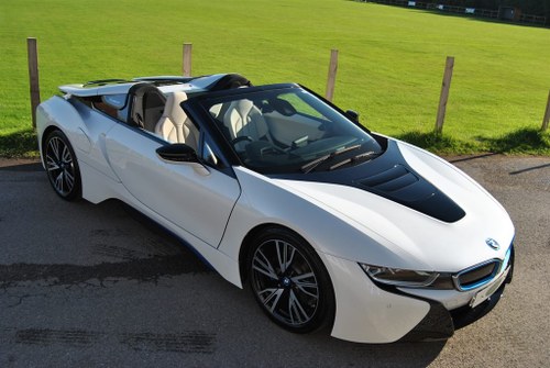 Stunning high specification 2019 BMW I8 Roadster In vendita