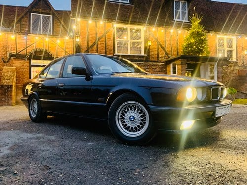 1995 BMW 520I SE E34 6-CYLINDER 24V, LOW MILEAGE + FSH A vendre