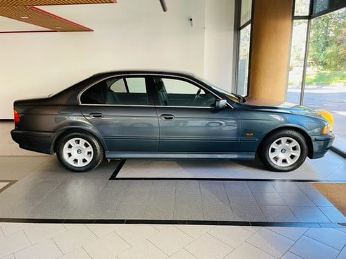 2001 BMW 520d ATTIVA + CAR PLAY For Sale