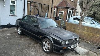 Picture of 1990 BMW 318is