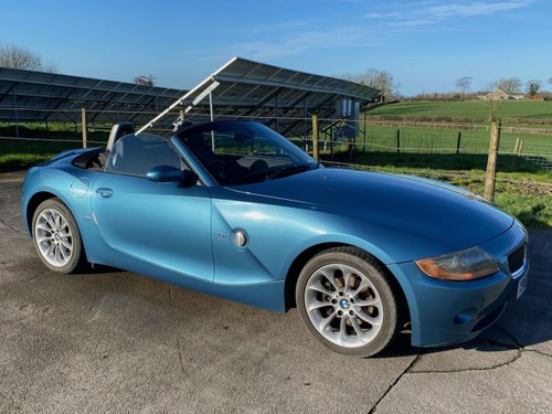 2005 BMW Z4 2.0 in excellent condition SOLD
