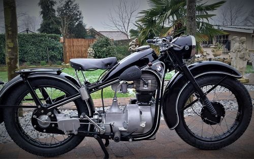 1937 BMW R35 (picture 1 of 8)