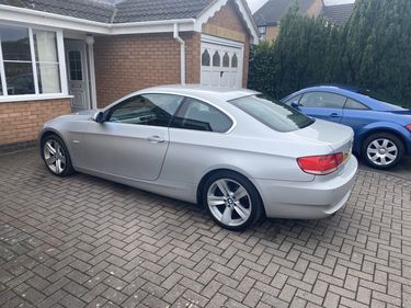 Picture of BMW 325I Se