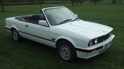 1992(J) BMW E30 318i Convertible automatic only 59000 miles