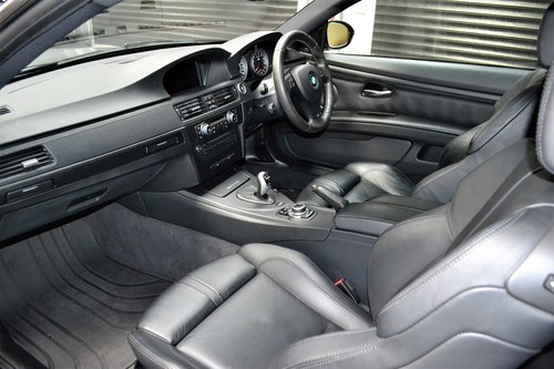 2010 BMW M3 - 9
