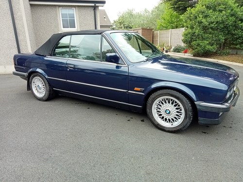 1990 BMW 325i cabriolet