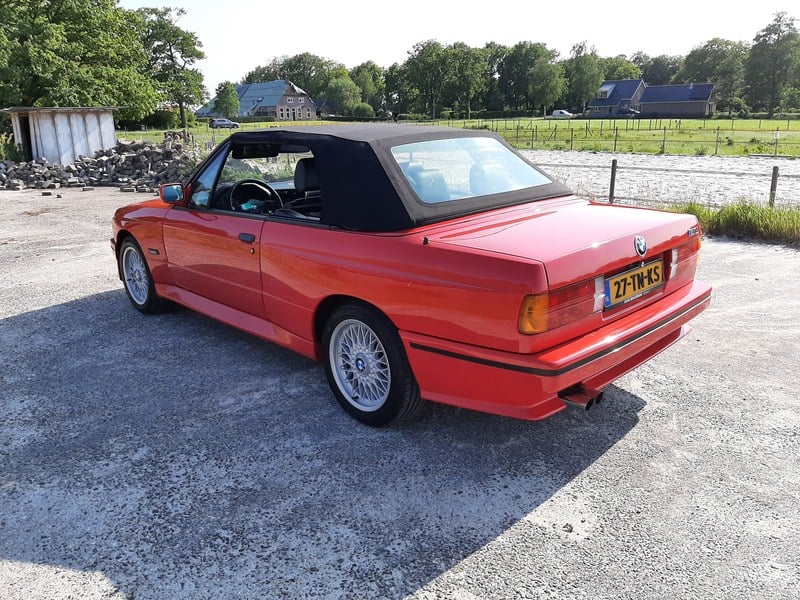 1990 BMW M3 - 7
