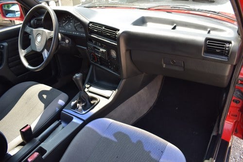 1991 BMW 3 Series - 9