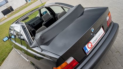1993 BMW Baur TC4  1 of 310