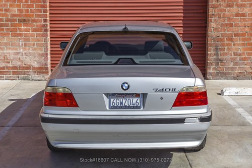 2001 BMW 7 Series