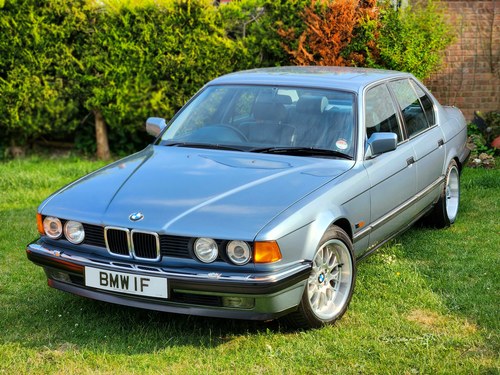 1988 BMW E32 735i