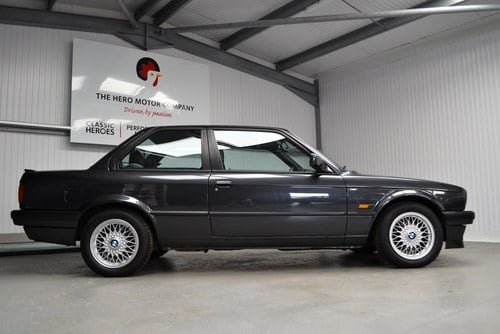 1988 BMW M3 - 5