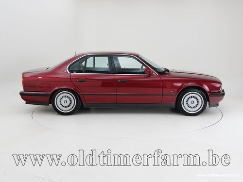 1992 BMW M5