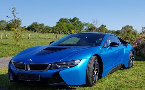 2016 BMW i8 (picture 1 of 4)