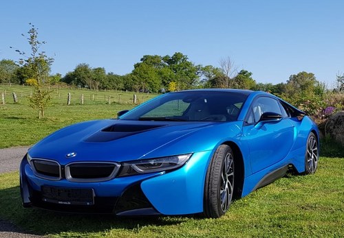 2016 BMW i8