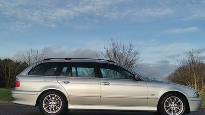 BMW E39 5 Series 530I Touring 1 Lady Owner 19 Services A1