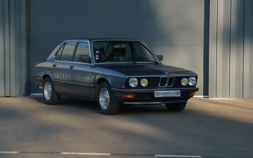 1982 BMW 5 Series (picture 1 of 33)