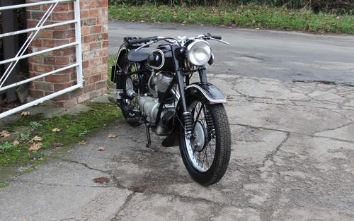 1953 BMW R25 (picture 1 of 8)