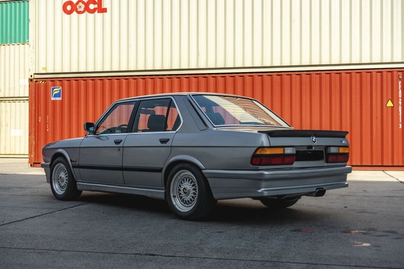 1987 BMW M5 - 4