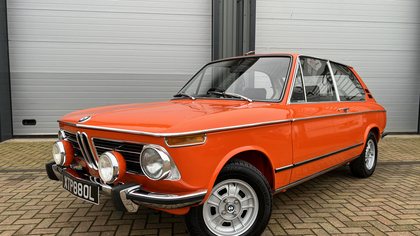 BMW 2000 TOURING, 1 OWNER & JUST RESTORED!