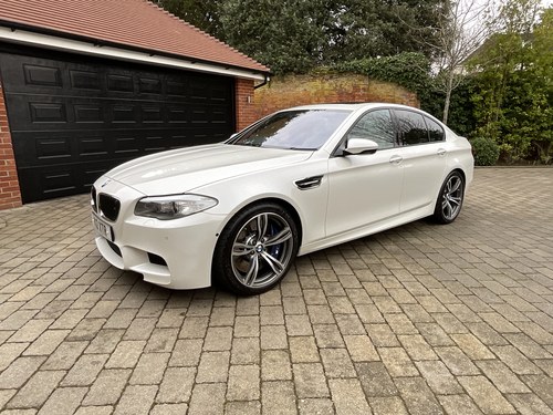 2012 BMW M5 F10 (2010-2016)