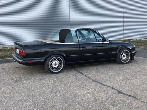 1990 BMW 3 Series - 6
