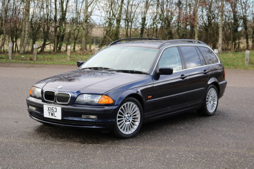 LOW MILEAGE - BMW E46 325i SE Touring Automatic (2000)