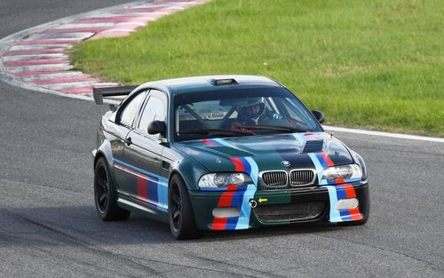 BMW  E46  330 240 hp For Race (picture 1 of 6)