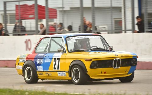 BMW 2002 ti for race (picture 1 of 6)