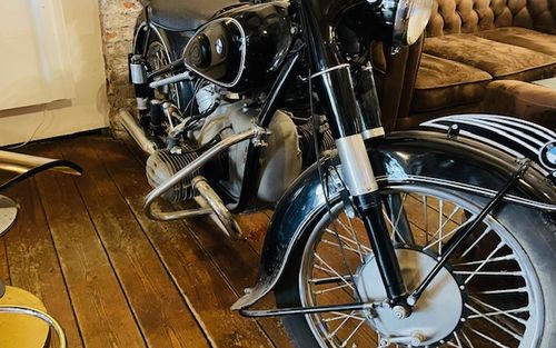 1952 BMW R51/3 (picture 1 of 10)