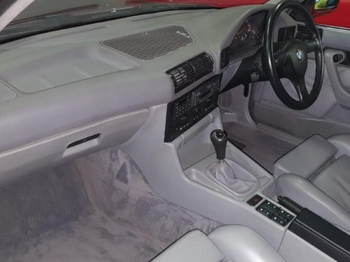 1992 BMW M5 - 5