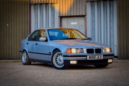Picture of BMW E36 Manual 320i 6 Cylinder Saloon 1996 Pre LCI - For Sale