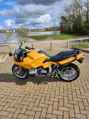 2000 BMW R1100S