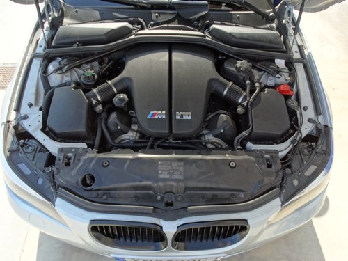 2006 BMW M5 - 9