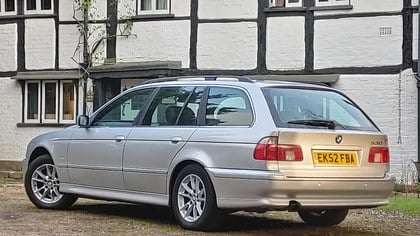 2002 BMW 5 Series E39 (1997-2003) 530i