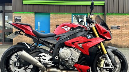 2016 16 BMW S1000R ABS*RED* Very Low Mileage