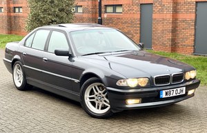 2000 BMW 7 Series