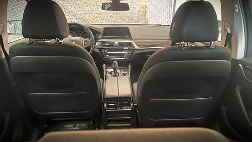 2017 BMW 5 Series - 9