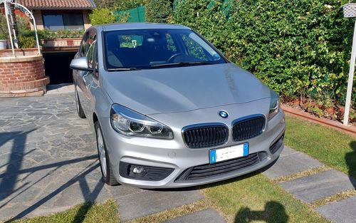 2017 BMW 2 Series F45 (2014+) 216d (picture 1 of 23)